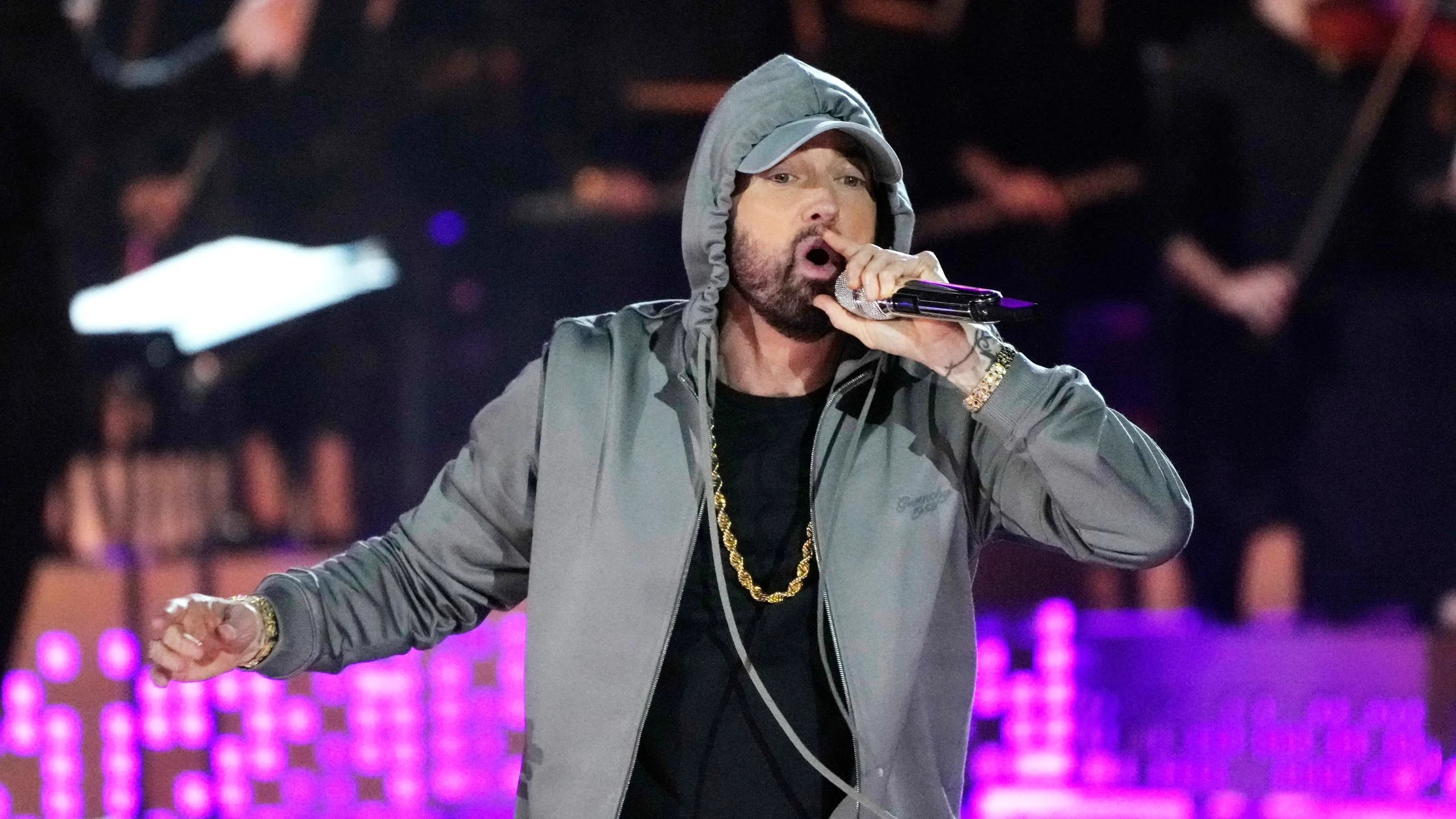 Eminem UK Tour 2025 Confirmed? Fans Are Losing Their Minds! - Gang Flow