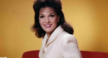 Connie Francis Goes Viral: 1962 B-Side Hit Takes