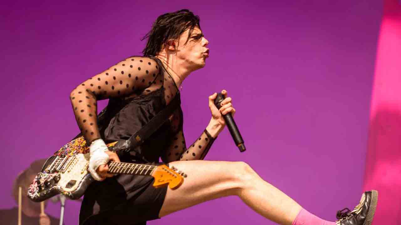 Yungblud Set to Rock